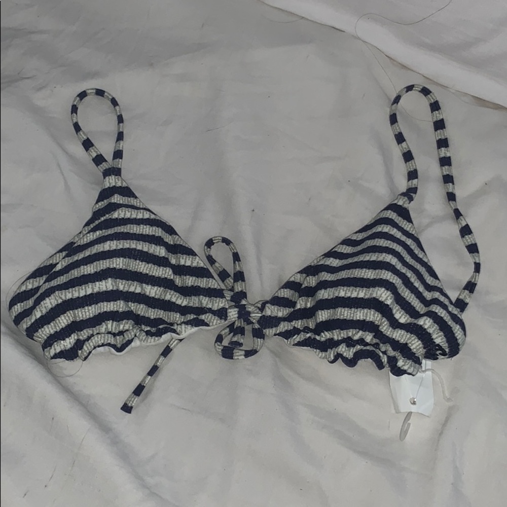 Billabong bikini top NWT